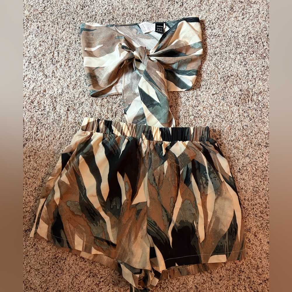 SHEIN Earthy Tones Abstract Two-Piece Set